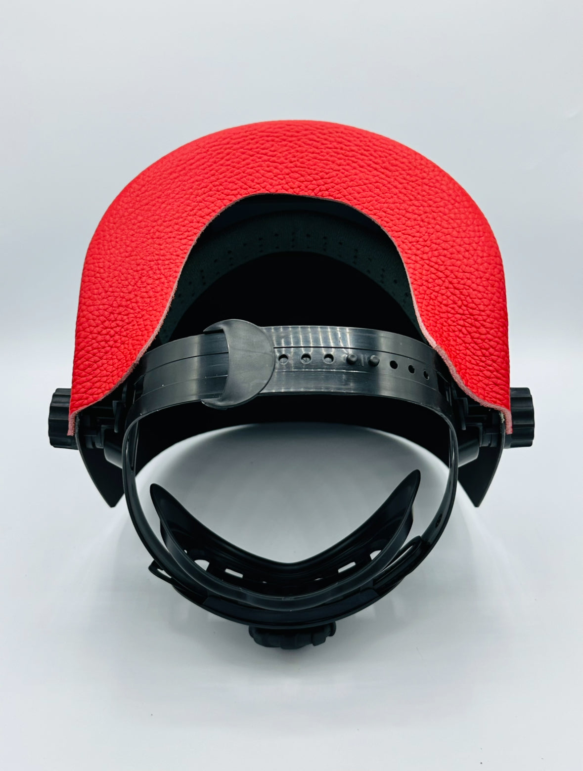 Black Sugar Scoop Red Leather