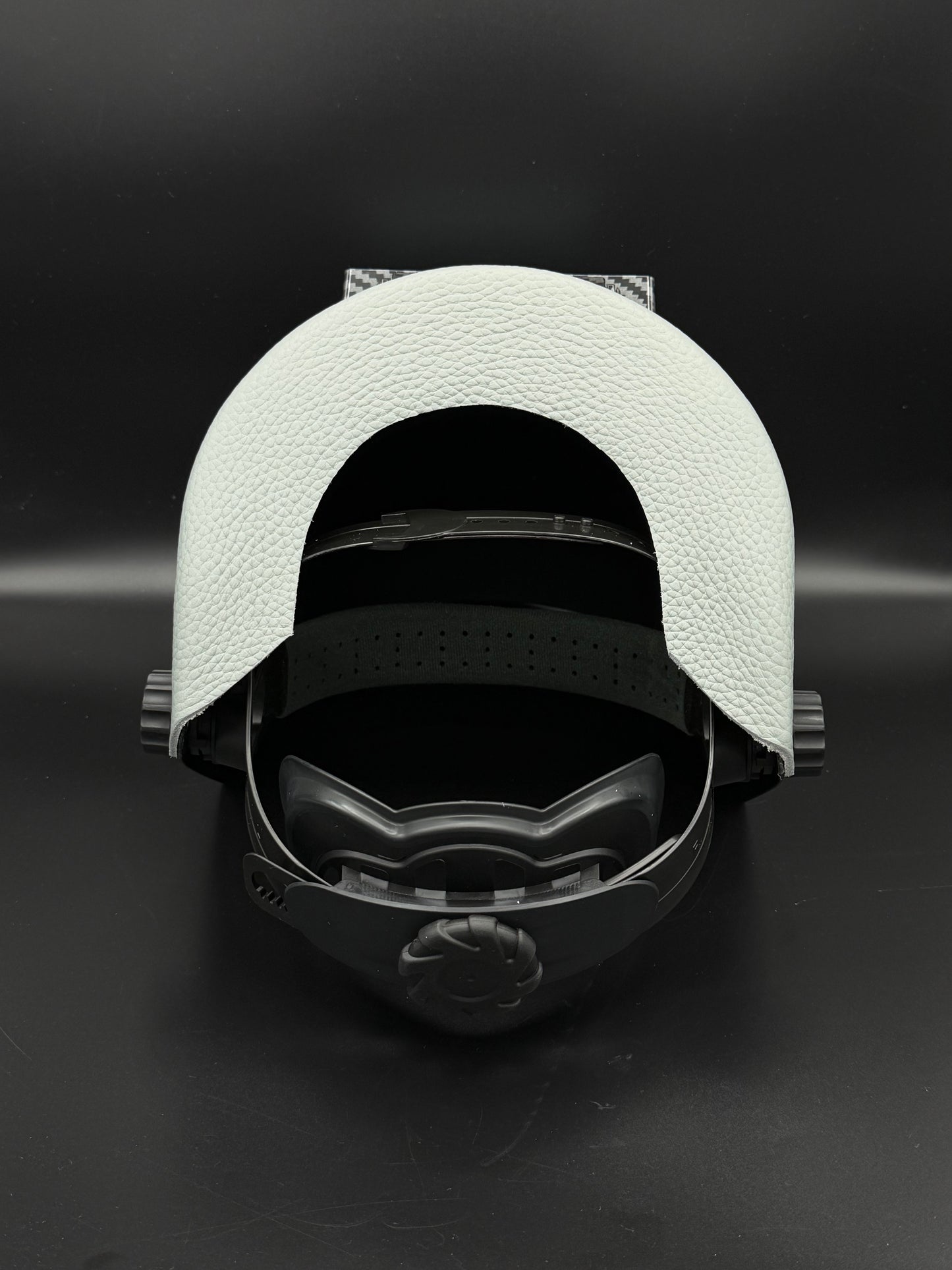 Carbon Fiber Pattern Sugarscoop Grey Leather