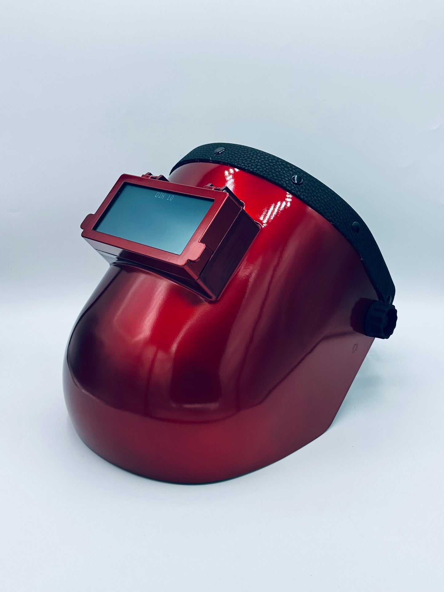 Red Sugar Scoop Black Leather.
