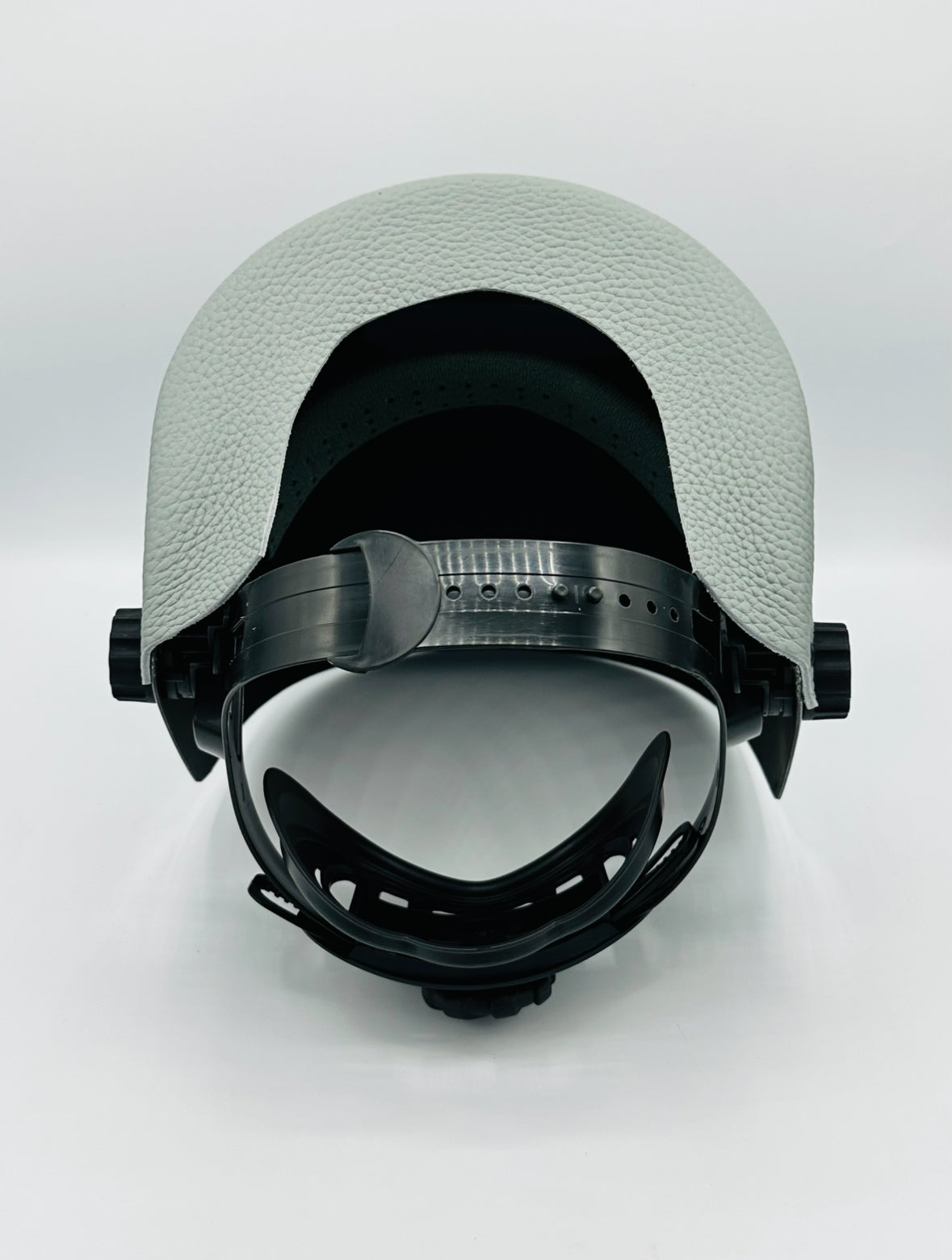 Black Sugar Scoop Grey Leather
