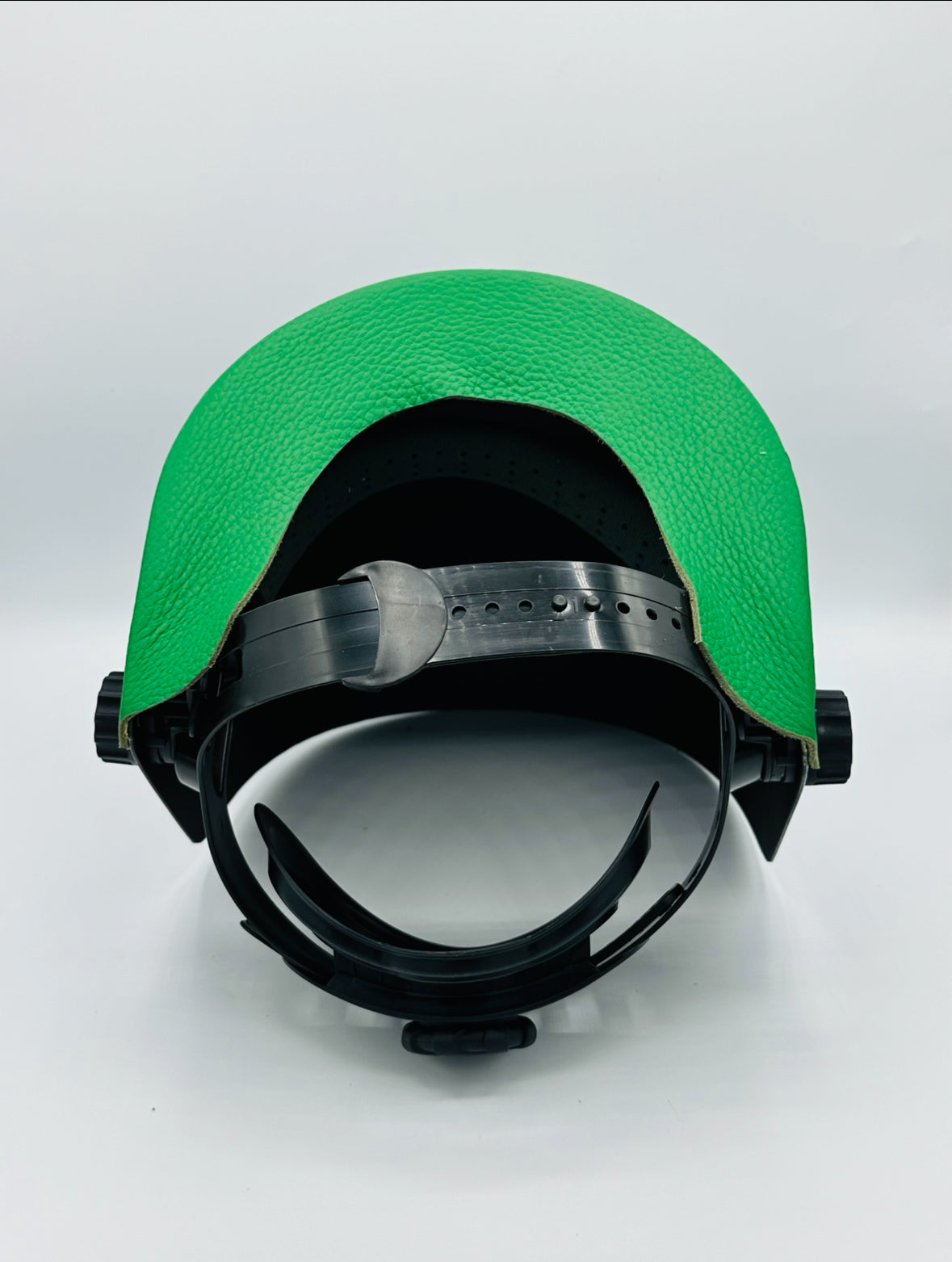 Black Sugar Scoop Green Leather